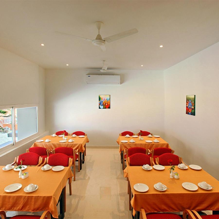 Hotel Apsara Shoranur Exterior photo